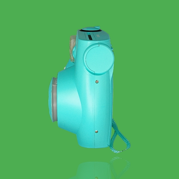 Fujifilm Instax Mini 7S Camera - Picture 8 of 11